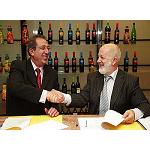 Foto de La Seda de Barcelona fabricará 1.000 millones de botellas de PET para García Carrión