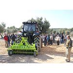 Picture of Vimar Equipment realises a demonstration of crushers and of the range of electroportátiles Pellenc