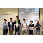 Foto de 3 alumnos de la ETSI de Bilbao, los mejores de Espa�a en Ingenier�a de precisi�n