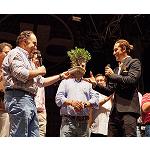 Fotografia de David Bisbal reuneix a més de 8.000 seguidors, de la mà d'Hojiblanca, a Jaén