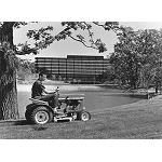Fotografia de John Deere celebra el seu 50 aniversari com a fabricant de maquin�ria d'espais verds