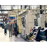 Foto de Forbes elige la planta de Iveco en Madrid para el reportaje de moda de su tercer n�mero en Espa�a