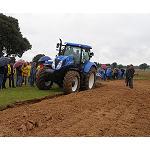 Foto de New Holland presenta en una demostraci�n de campo en Burgos la serie de tractores T7 Powershift
