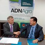 Foto de Cajamar facilita financiaci�n al sector de planta ornamental de la Comunidad Valenciana
