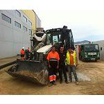 Fotografia de Serveis Tècnics Napal adquireix una retrocargadora Hidromek per afrontar els durs treballs d'Almeria