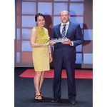 Picture of The AEC receives the Prize Honor�fico to the hygiene Vial of Direct Line