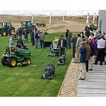 Picture of John Deere presents in front of his dealers the novelties in green spaces