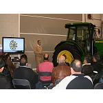 Foto de John Deere reúne a 700 personas en sus instalaciones de Parla