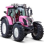Foto de 'El gato rosa' de Valtra levanta pasiones entre los jóvenes agricultores