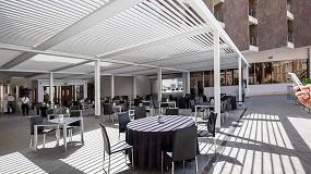 Foto de Doce pérgolas bioclimáticas de Saxun hacen más practicable el hotel Meliá Alicante