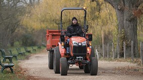 Foto de Kubota LXe-261: nuevo tractor eléctrico compacto