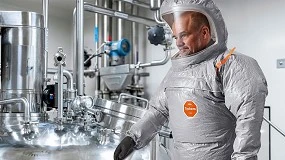Foto de El nuevo traje ventilado de DuPont mejora la proteccin y el confort de los trabajadores en riesgo alto de exposicin a sustancias qumicas