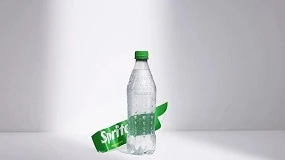 Foto de Sprite sem rtulos para maior sustentabilidade