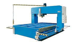 Picture of Hidrogarne Carries to the BIEMH his hydraulics presses series T