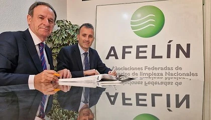Foto de AFELN firma un convenio con Repsol
