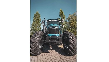 Foto de Potenzia importador exclusivo da LS Tractor para Portugal e Espanha