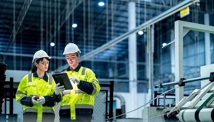 Foto de Trabajadores más seguros y mayor cumplimiento de la normativa de seguridad y salud en el trabajo (SST) gracias a la digitalización