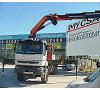 Camion con grua hidraulica Foto
