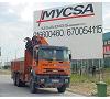 Camion con grua hidraulica Foto