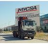 Camion con grua hidraulica Foto