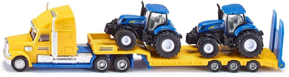 Foto de Camión de juguete con tractores New Holland
