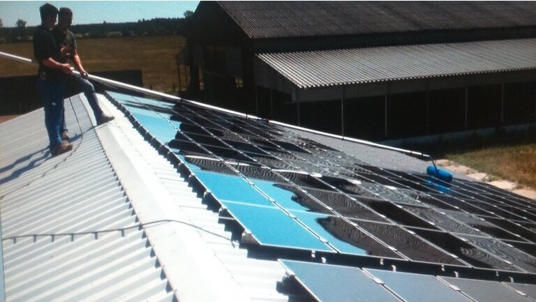 Equipo de limpieza para paneles solares
