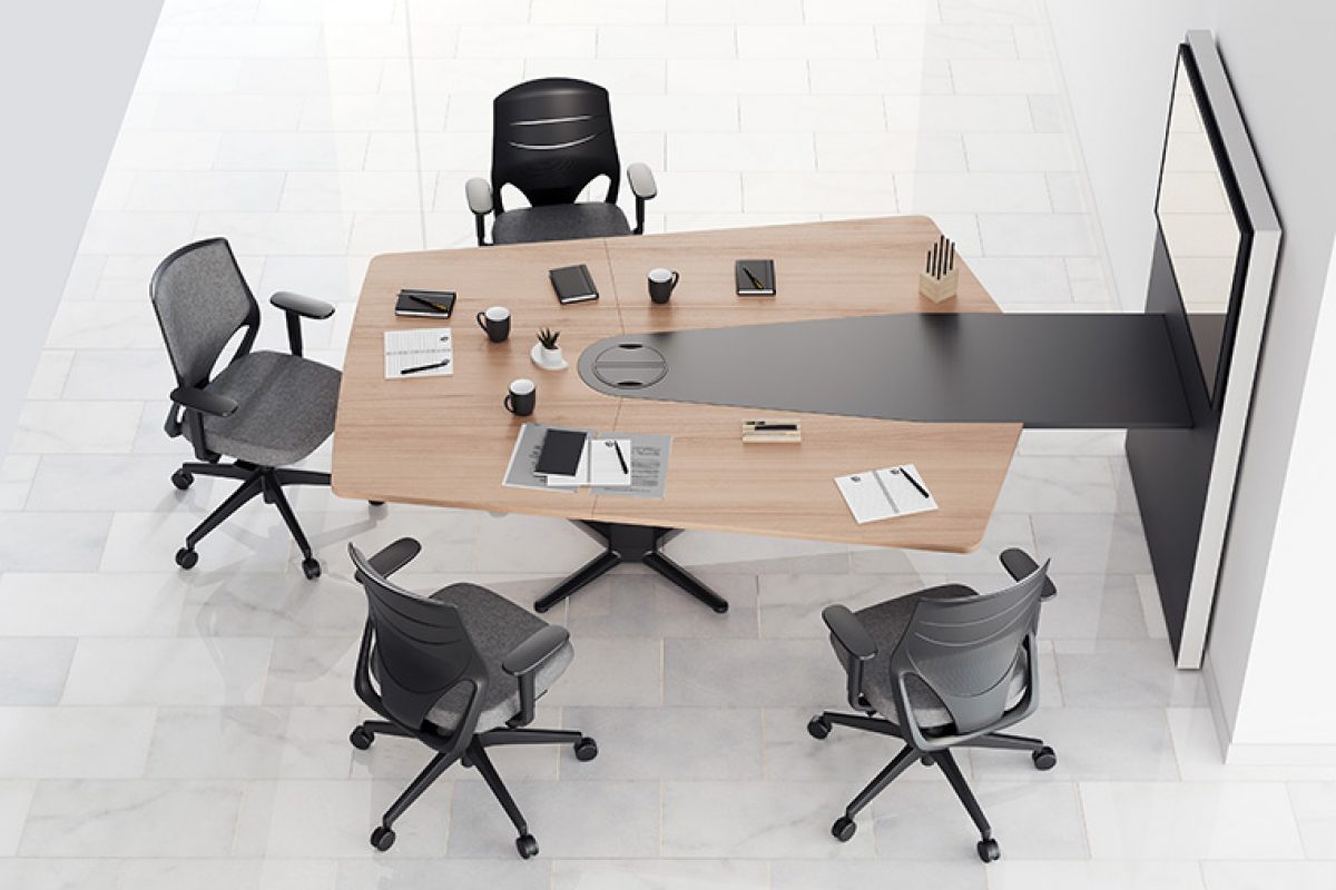 Como prefieres trabajar, sentado o de pie? Actiu crea Power, la mesa que ana confort y tecnologa para un trabajo ms saludable