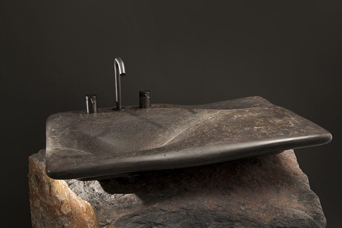 Essence, Flow y Erosion. Tres lavabos de Miguel Herranz para Nerinea, devuelven la piedra a su origen