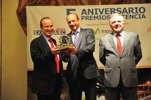 Entrega del premio Potencia de obras y proyectos en la categoría de Puentes.
