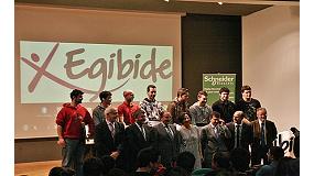 Foto de Schneider Electric entrega el primer premio de la Competicin Nacional de Eficiencia Energtica en la FP a Egibide