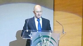 Foto de El gobierno andaluz premia a Smurfit Kappa Meng�bar con la Bandera de Andaluc�a en Ja�n