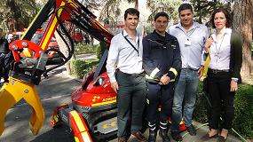 Foto de Los bomberos de Madrid presentan su nuevo robot Brokk, para demolicin y desescombro
