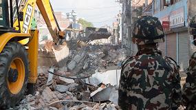 Foto de JCB enva ms mquinas a Nepal tras el segundo terremoto