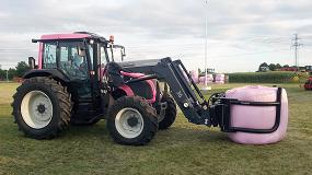 Foto de Lantmnnen Maskin y Valtra apoyan la investigacin del cncer de mama con tractores rosas