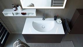 Foto de Innovadora tecnologa c-bonded: lavabo y mueble se unen visualmente en una unidad