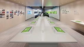 Foto de Hi-Macs combina funcionalidad y estilo en el moderno showroom de Rockar Hyundai en Londres