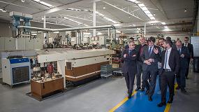 Foto de El president Puigdemont visita las nuevas instalaciones de Decfa en Canovelles
