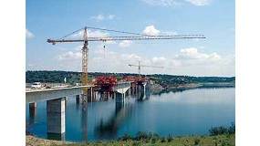 Foto de Liebherr participa en la construccin del nuevo viaducto sobre el embalse de Ricobayo