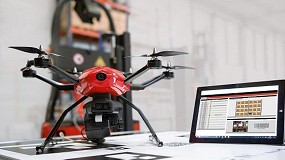 Foto de Linde Material Handling muestra Flybox, el dron de inventario