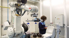 Foto de Aimen participa en un proyecto que busca convertir cualquier robot industrial en un cobot
