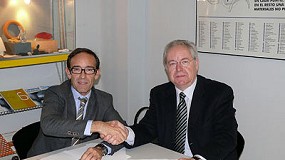 Foto de La Sociedad de Tcnicos de Automocin y la Fundacin Ascamm firman un acuerdo de colaboracin