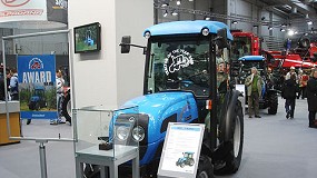 Foto de Agriargo muestra en Fima al Mejor de los Especialistas 2008, el tractor Landini Rex 85 S