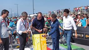 Foto de La Vuelta Ciclista a Espaa 2018 se compromete con el reciclaje de lmparas de la mano de Ambilamp