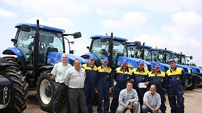Foto de New Holland entrega seis tractores T6070 Grande a la empresa hortcola murciana Agroherni