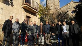 Foto de Los miembros de la AEI Txtils se renen en la sede de Filats Gonfaus en Puig-Reig