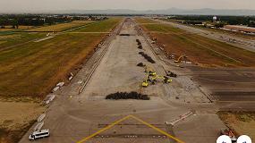 Foto de Ms de 100 mquinas de Case llevan a cabo las obras de mejora de la pista del Aeropuerto de Miln-Linate