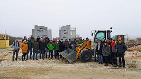 Foto de Liebherr apoya a la Universidad de Ciencias Aplicadas Weihenstephan Triesdorf con la pala cargadora L 506