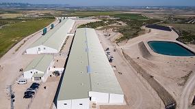 Foto de 16.000 m2 de cubierta con el sistema Isovetro Plus Extreme en una granja porcina de Zaragoza