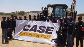 Foto de Case Construction Equipment entrega 125 unidades al Ministerio de Transporte de Angola