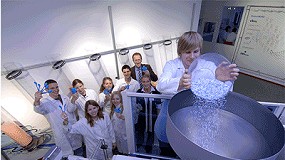 Foto de El laboratorio escolar de Bayer MaterialScience promociona el uso de la ciencia entre los jvenes